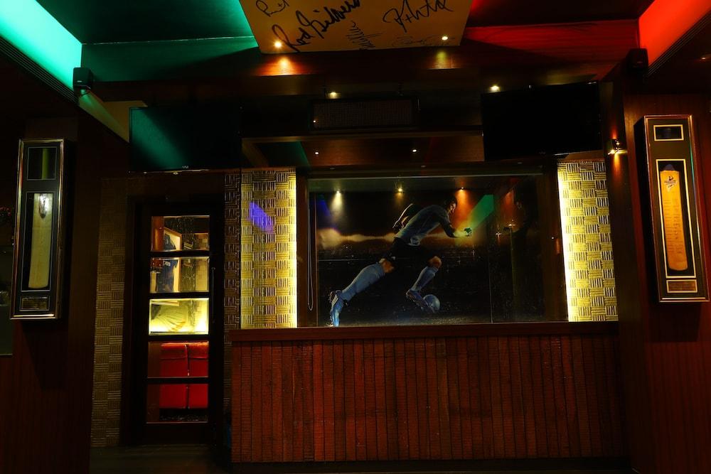 ת'יין Hotel Alka Residency מראה חיצוני תמונה